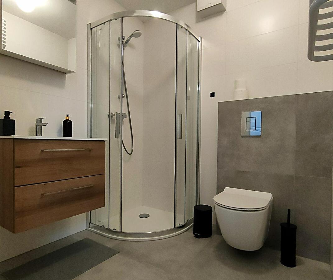 Hugo Vip Apartments Krakau Buitenkant foto
