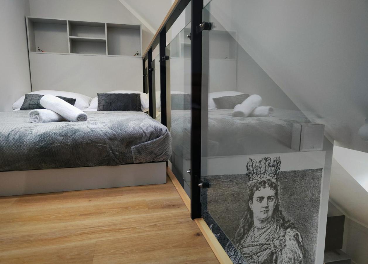 Hugo Vip Apartments Krakau Buitenkant foto