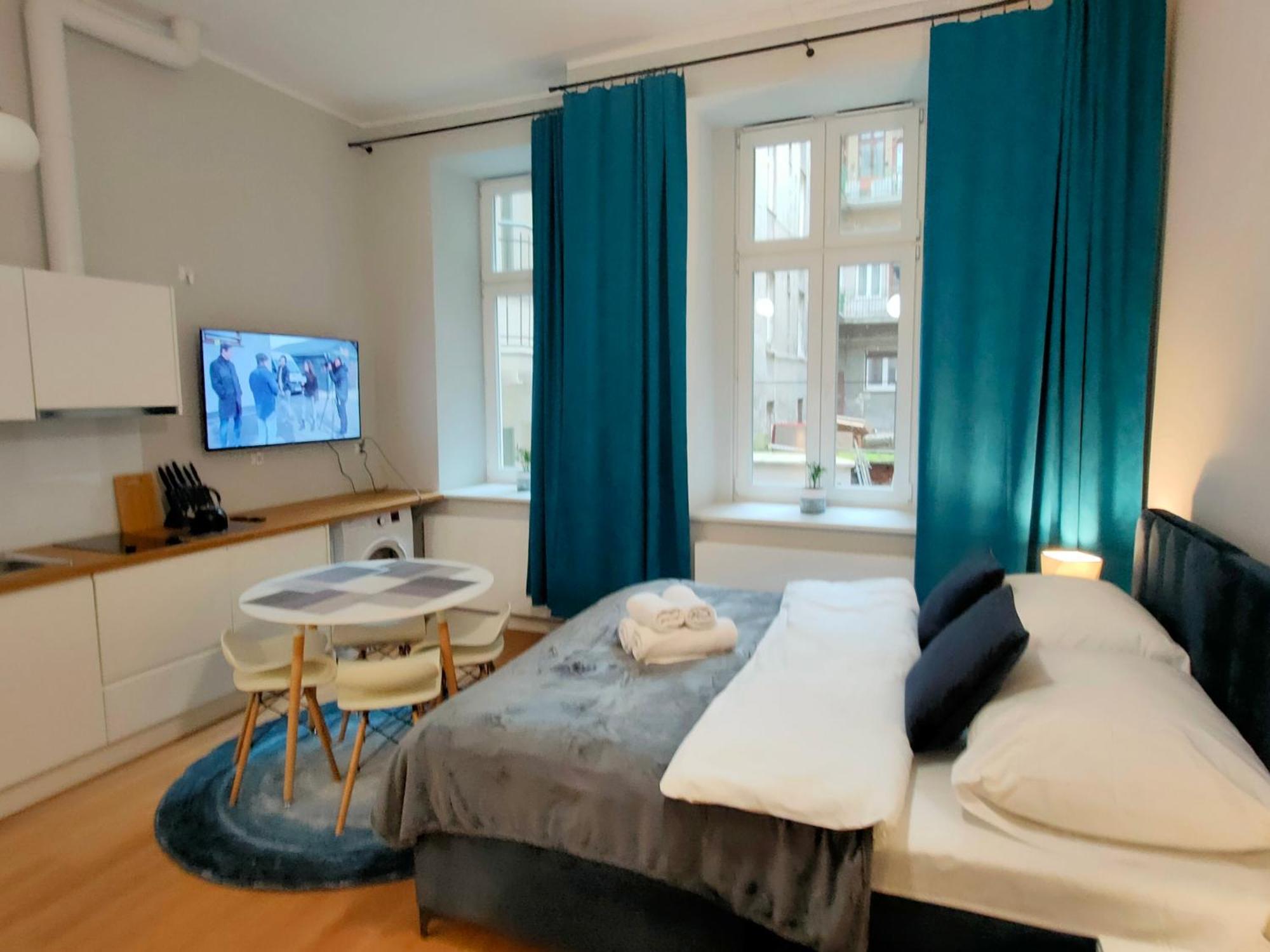Hugo Vip Apartments Krakau Buitenkant foto